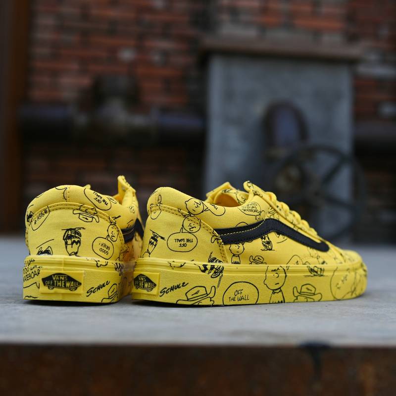 Les baskets Vans Femme se distinguent par leur style intemporel et leur esprit californien décontracté, faisant d’elles un symbole de liberté et d’individualité.