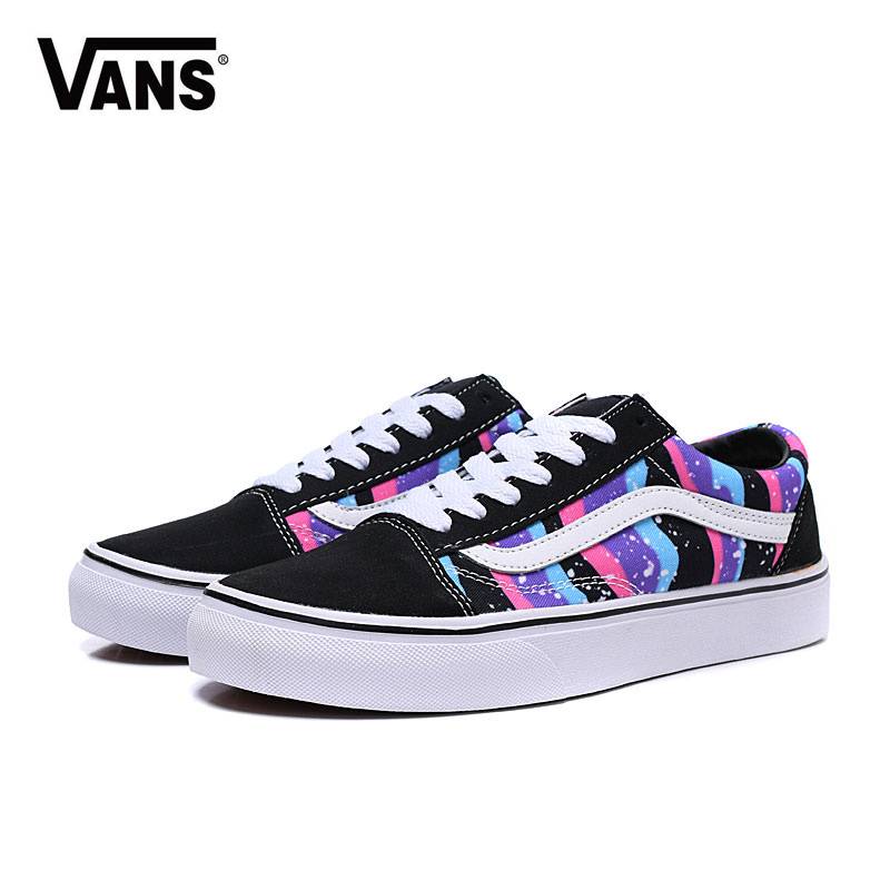 Les baskets Vans femme    offrent un style légendaire et une performance exceptionnelle.design unique  Pas Cher. moin cher.