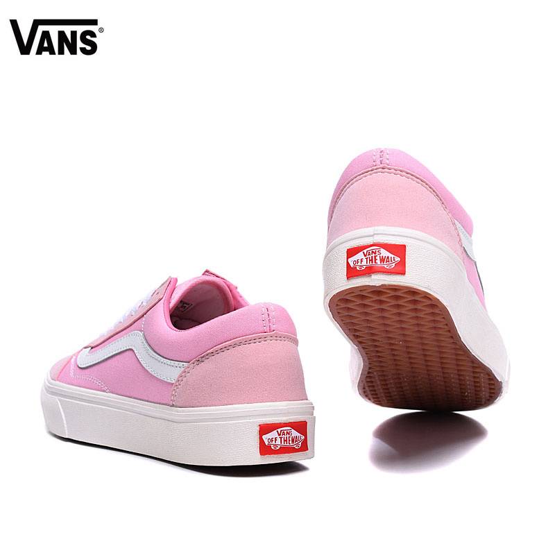 Les baskets Vans femme    offrent un style légendaire et une performance exceptionnelle.design unique  Pas Cher. moin cher.