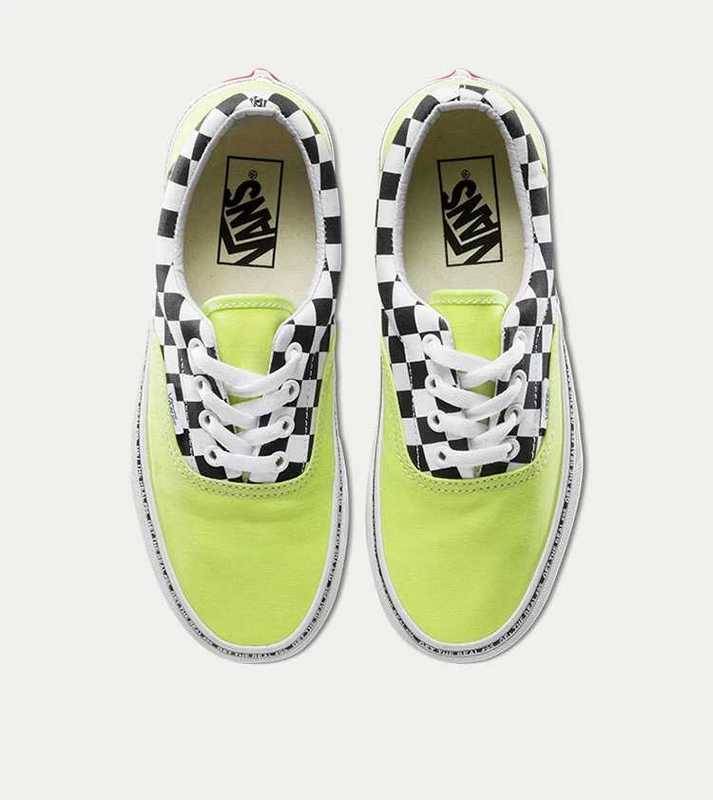 Les baskets Vans Femme se distinguent par leur style intemporel et leur esprit californien décontracté, faisant d’elles un symbole de liberté et d’individualité.