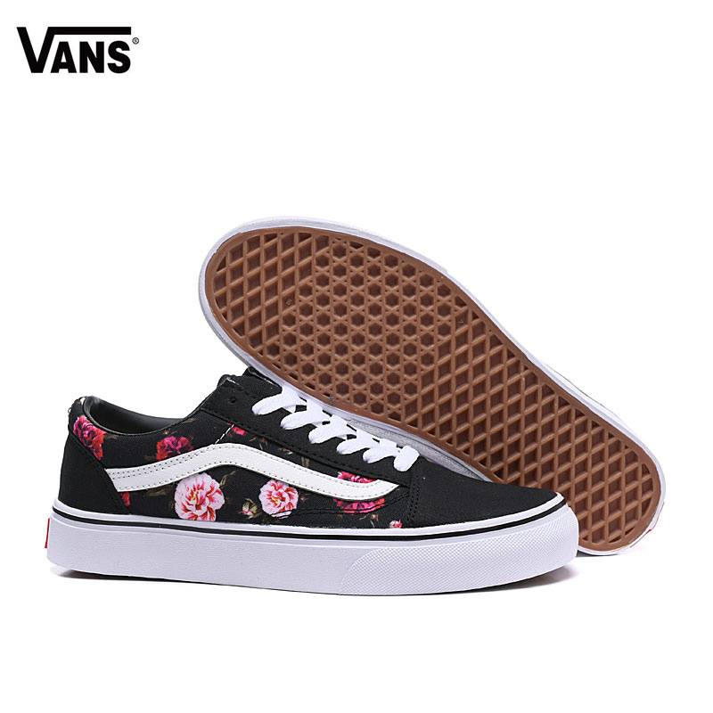 Les baskets Vans Femme se distinguent par leur style intemporel et leur esprit californien décontracté, faisant d’elles un symbole de liberté et d’individualité.