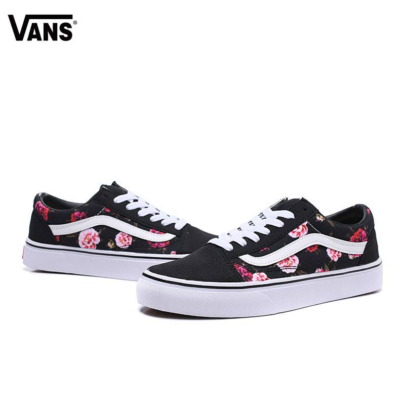 Les baskets Vans Femme se distinguent par leur style intemporel et leur esprit californien décontracté, faisant d’elles un symbole de liberté et d’individualité.