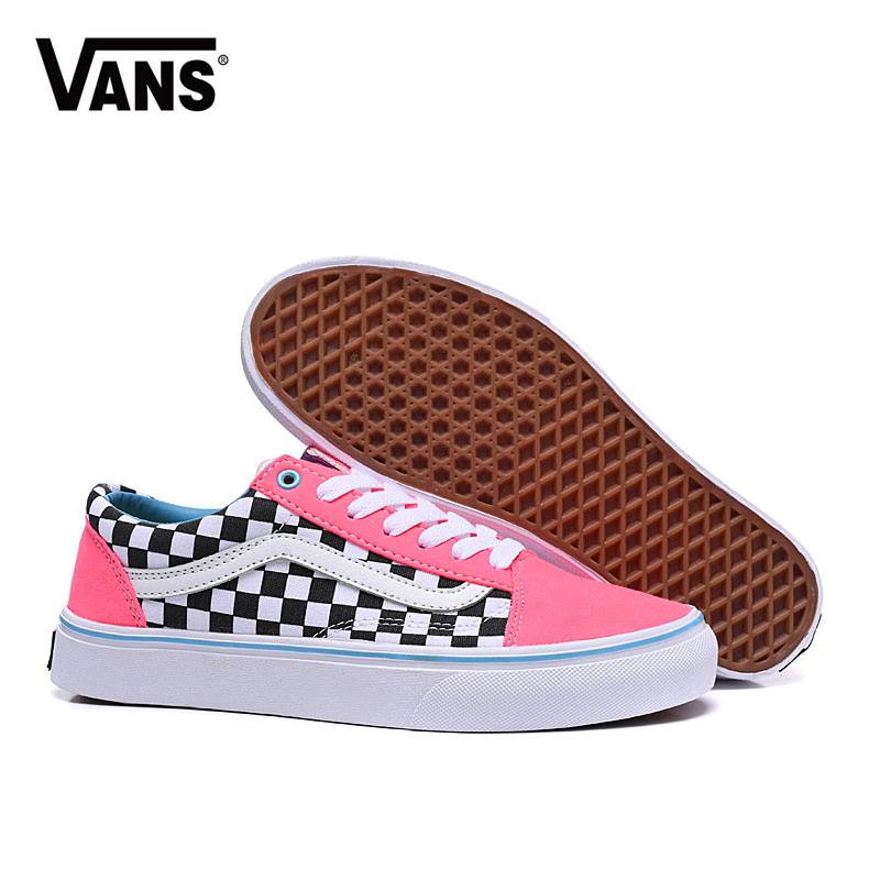 Les baskets Vans Femme se distinguent par leur style intemporel et leur esprit californien décontracté, faisant d’elles un symbole de liberté et d’individualité.