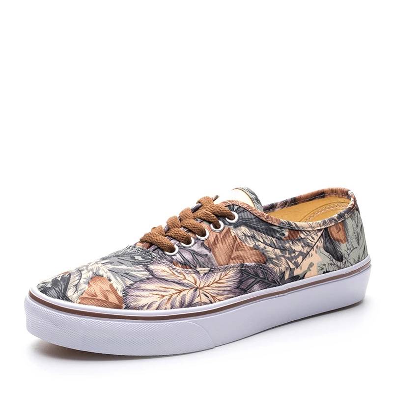 Les baskets Vans Femme se distinguent par leur style intemporel et leur esprit californien décontracté, faisant d’elles un symbole de liberté et d’individualité.