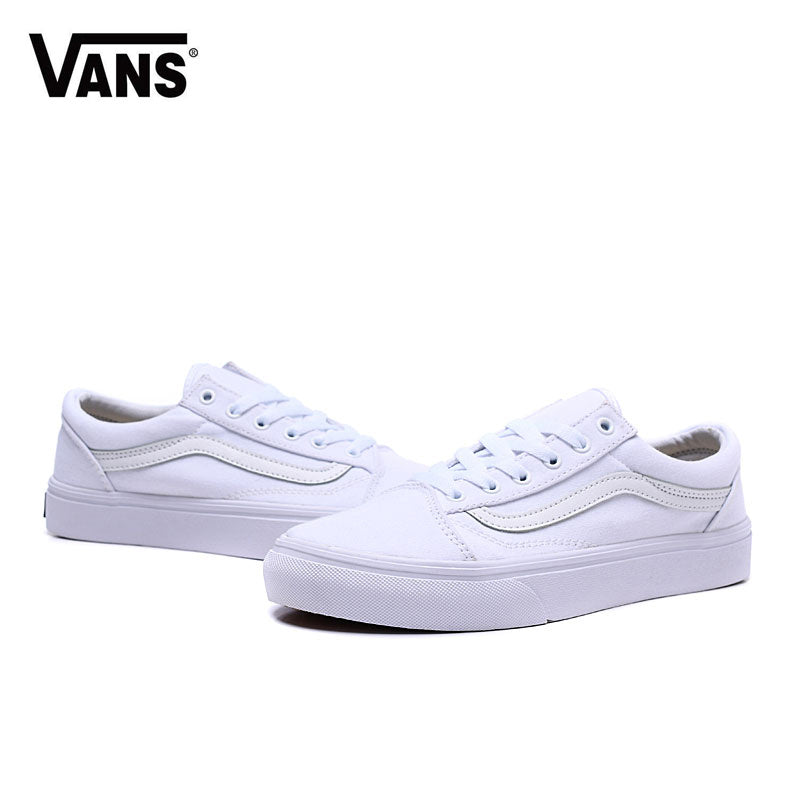 Les baskets Vans Femme se distinguent par leur style intemporel et leur esprit californien décontracté, faisant d’elles un symbole de liberté et d’individualité.