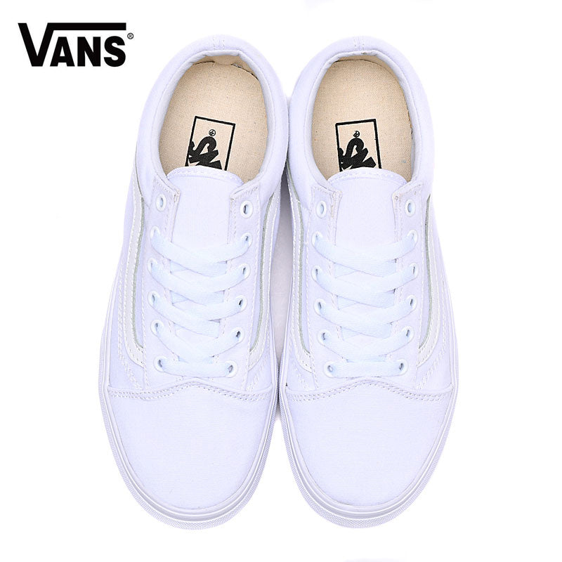 Les baskets Vans Femme se distinguent par leur style intemporel et leur esprit californien décontracté, faisant d’elles un symbole de liberté et d’individualité.