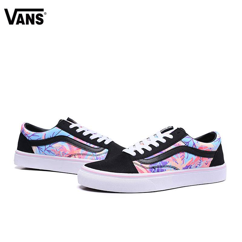 Les baskets Vans femme    offrent un style légendaire et une performance exceptionnelle.design unique  Pas Cher. moin cher.