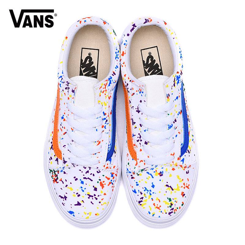 Les baskets Vans Femme se distinguent par leur style intemporel et leur esprit californien décontracté, faisant d’elles un symbole de liberté et d’individualité.