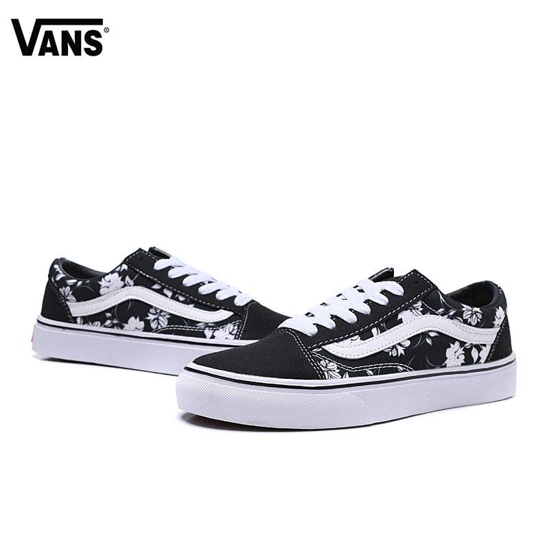 Les baskets Vans Femme se distinguent par leur style intemporel et leur esprit californien décontracté, faisant d’elles un symbole de liberté et d’individualité.