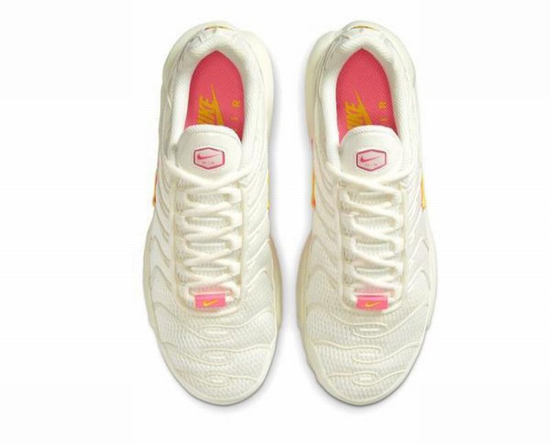 les baskets Nike TN Air Max Plus Femme sont un témoignage de l'engagement de Nike à combiner style et innovation. Exceptionnel