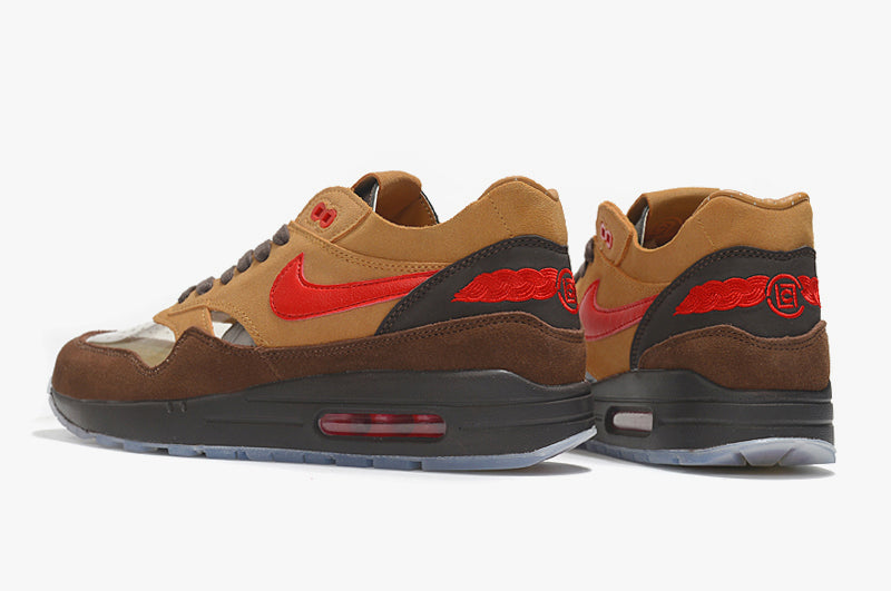 Les baskets Nike Air Max 1 Femme incarnent l’héritage emblématique de la marque Nike, combinant un design intemporel avec des touches modernes.