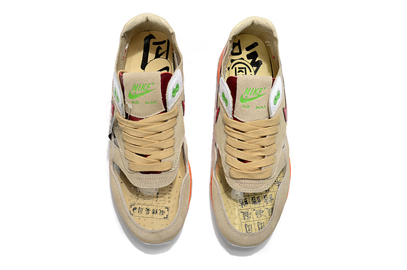 Les baskets Nike Air Max 1 Femme incarnent l’héritage emblématique de la marque Nike, combinant un design intemporel avec des touches modernes.