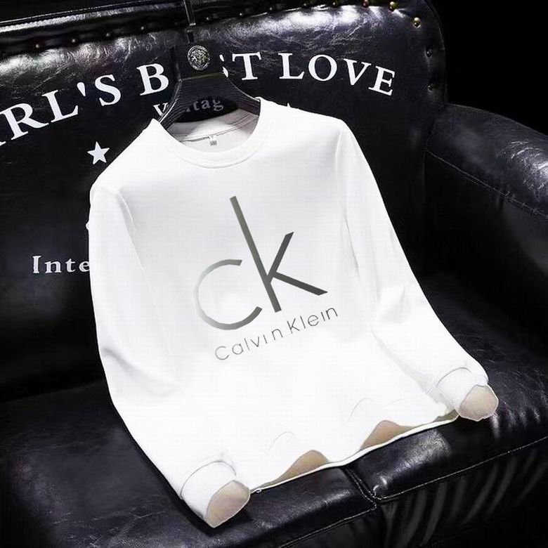 Les sweat Calvin Klein combinent élégance et confort.