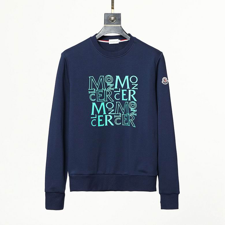 Le sweat Moncler combine élégance et confort. Son design raffiné et ses matériaux haut de gamme en font un choix incontournable pour les amateurs de mode.