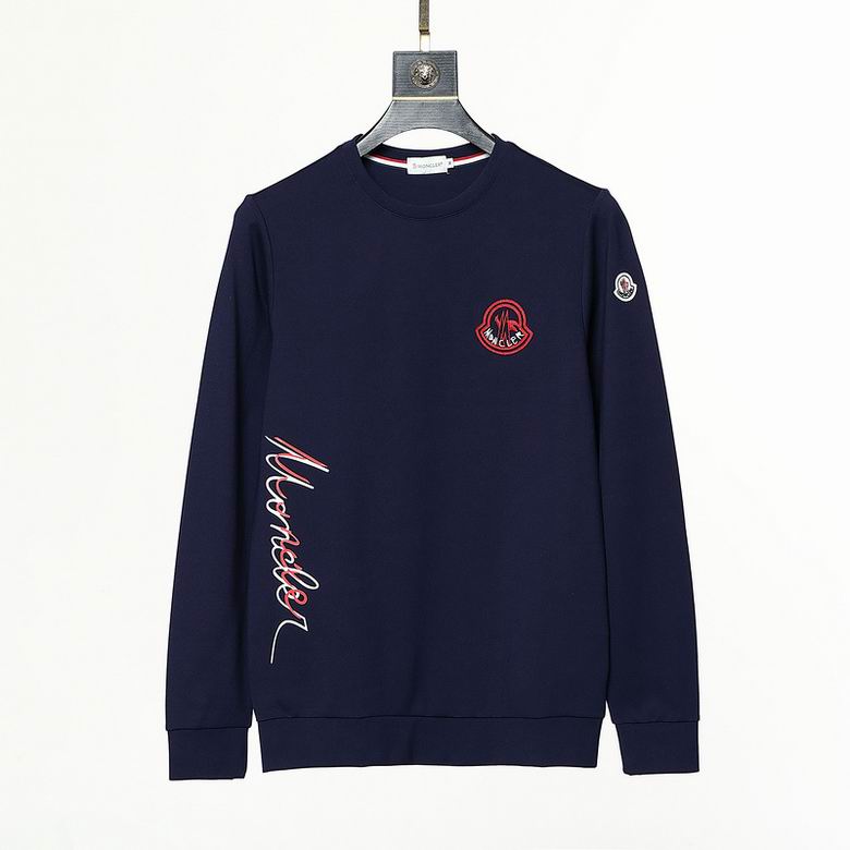 Le sweat Moncler combine élégance et confort. Son design raffiné et ses matériaux haut de gamme en font un choix incontournable pour les amateurs de mode.