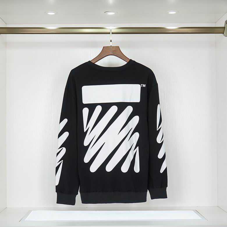 Le sweat Off-White Homme allie performance et style.
