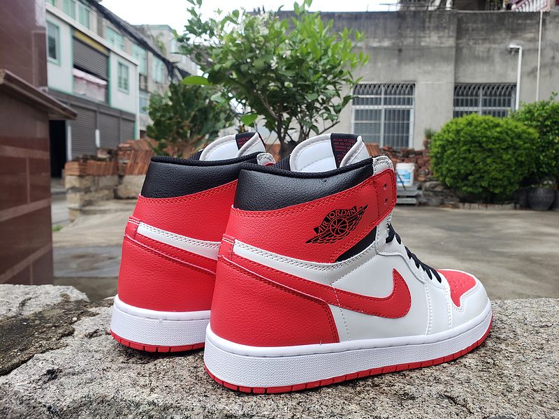 Jordan 1" Retro High OG Heritage " Femme