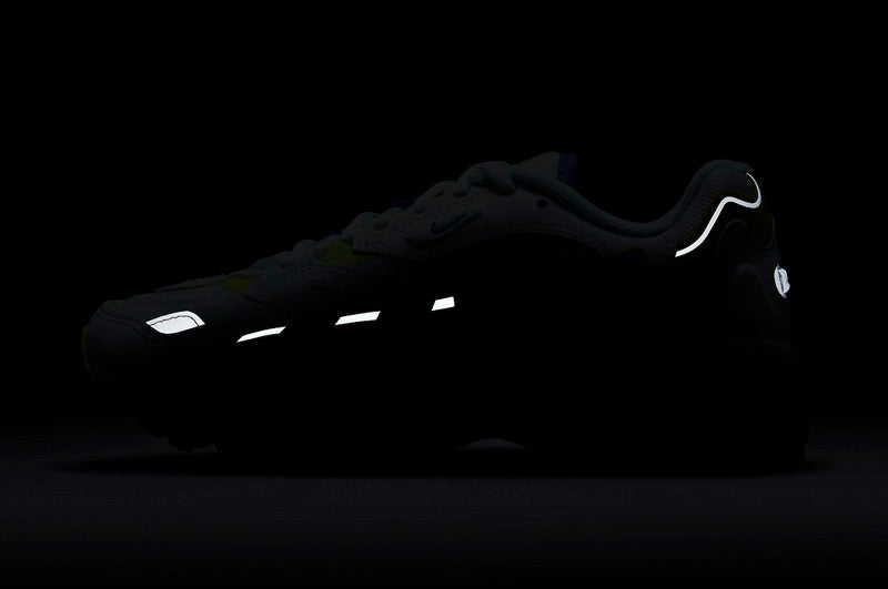 Les baskets Nike Air Max 96 II Femme incarnent parfaitement l'évolution de la gamme légendaire Nike Air Max.