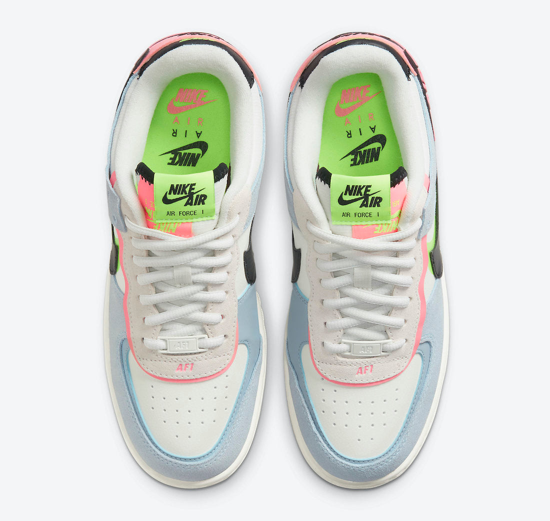 Les Nike Air Force 1 Shadow Femme sont disponibles dans une gamme de coloris variés pour s'adapter à tous les styles.