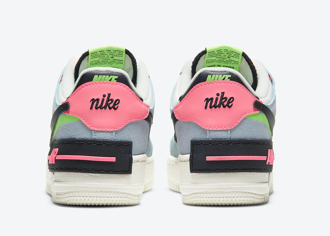 Les Nike Air Force 1 Shadow Femme sont disponibles dans une gamme de coloris variés pour s'adapter à tous les styles.