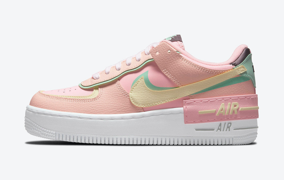 Les Nike Air Force 1 Shadow Femme sont disponibles dans une gamme de coloris variés pour s'adapter à tous les styles.