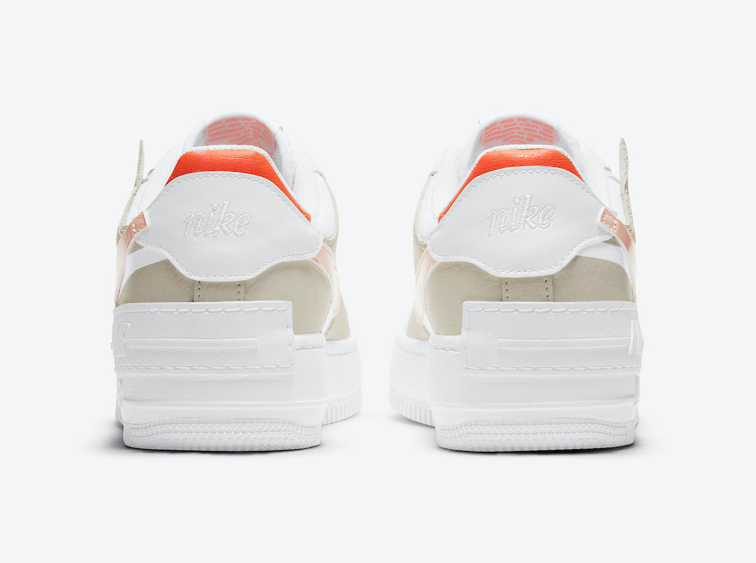 Les Nike Air Force 1 Shadow Femme sont disponibles dans une gamme de coloris variés pour s'adapter à tous les styles.