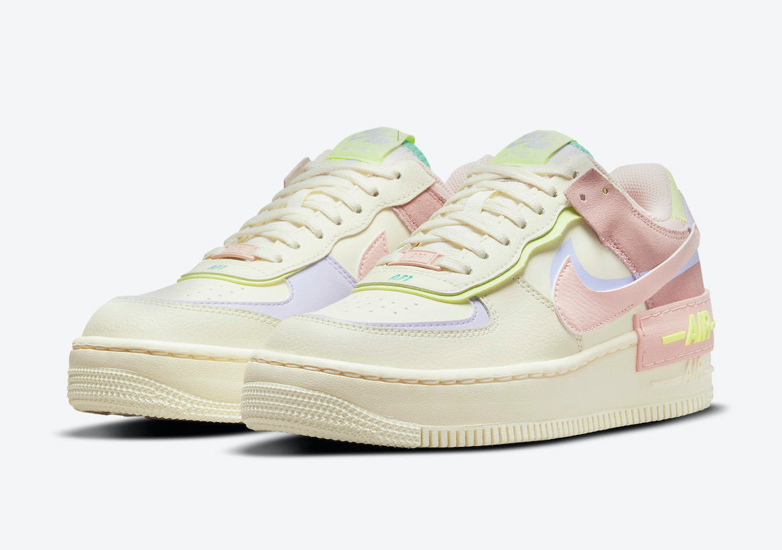 Les Nike Air Force 1 Shadow Femme sont disponibles dans une gamme de coloris variés pour s'adapter à tous les styles.