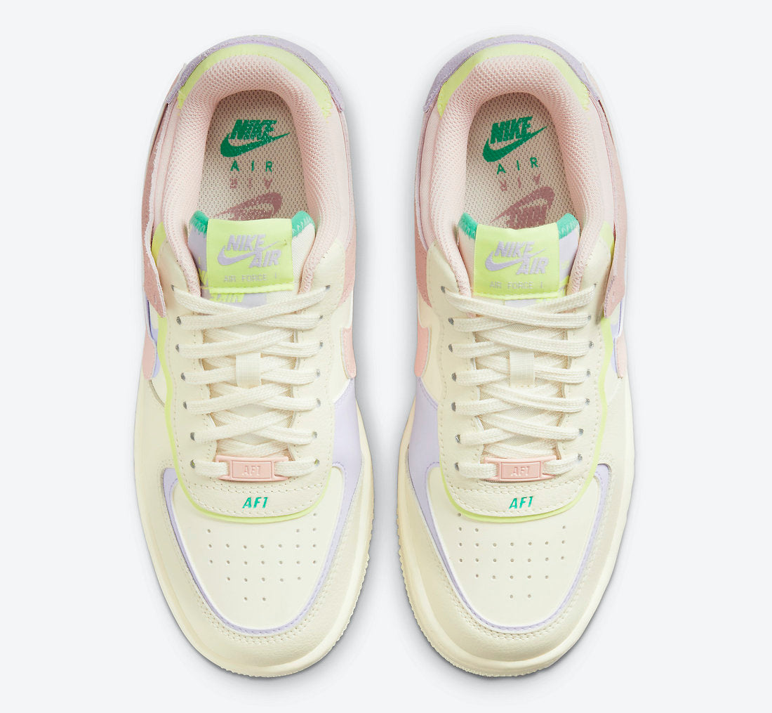 Les Nike Air Force 1 Shadow Femme sont disponibles dans une gamme de coloris variés pour s'adapter à tous les styles.
