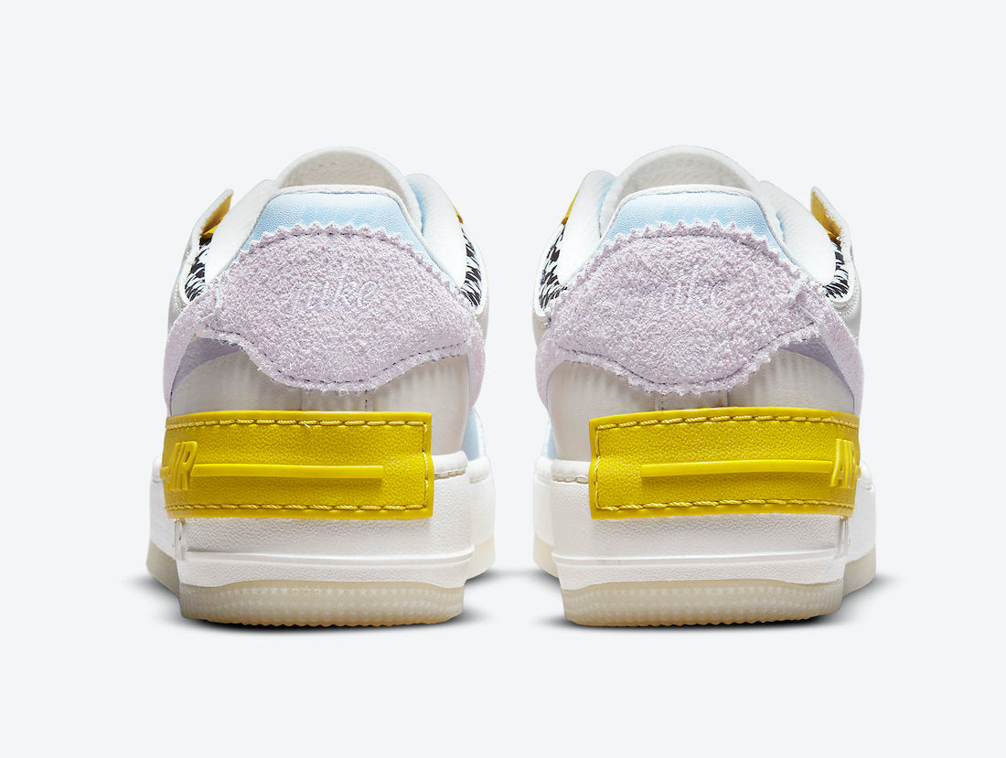 Les Nike Air Force 1 Shadow Femme sont disponibles dans une gamme de coloris variés pour s'adapter à tous les styles.