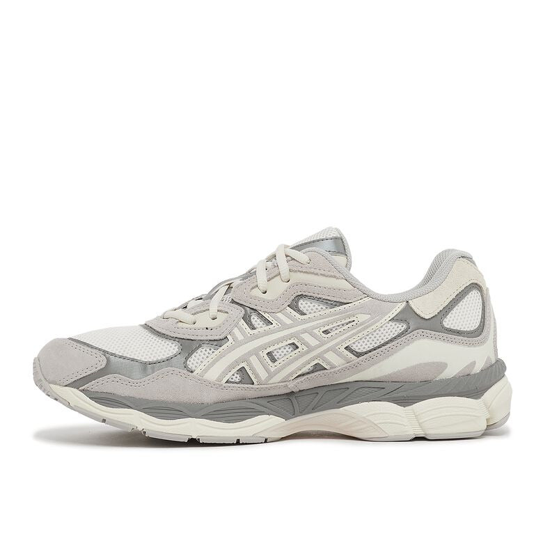 Les baskets Asics offrent une combinaison parfaite de style et de performance. Leur design élégant et leurs technologies de pointe les rendent idéales pour les couleur.