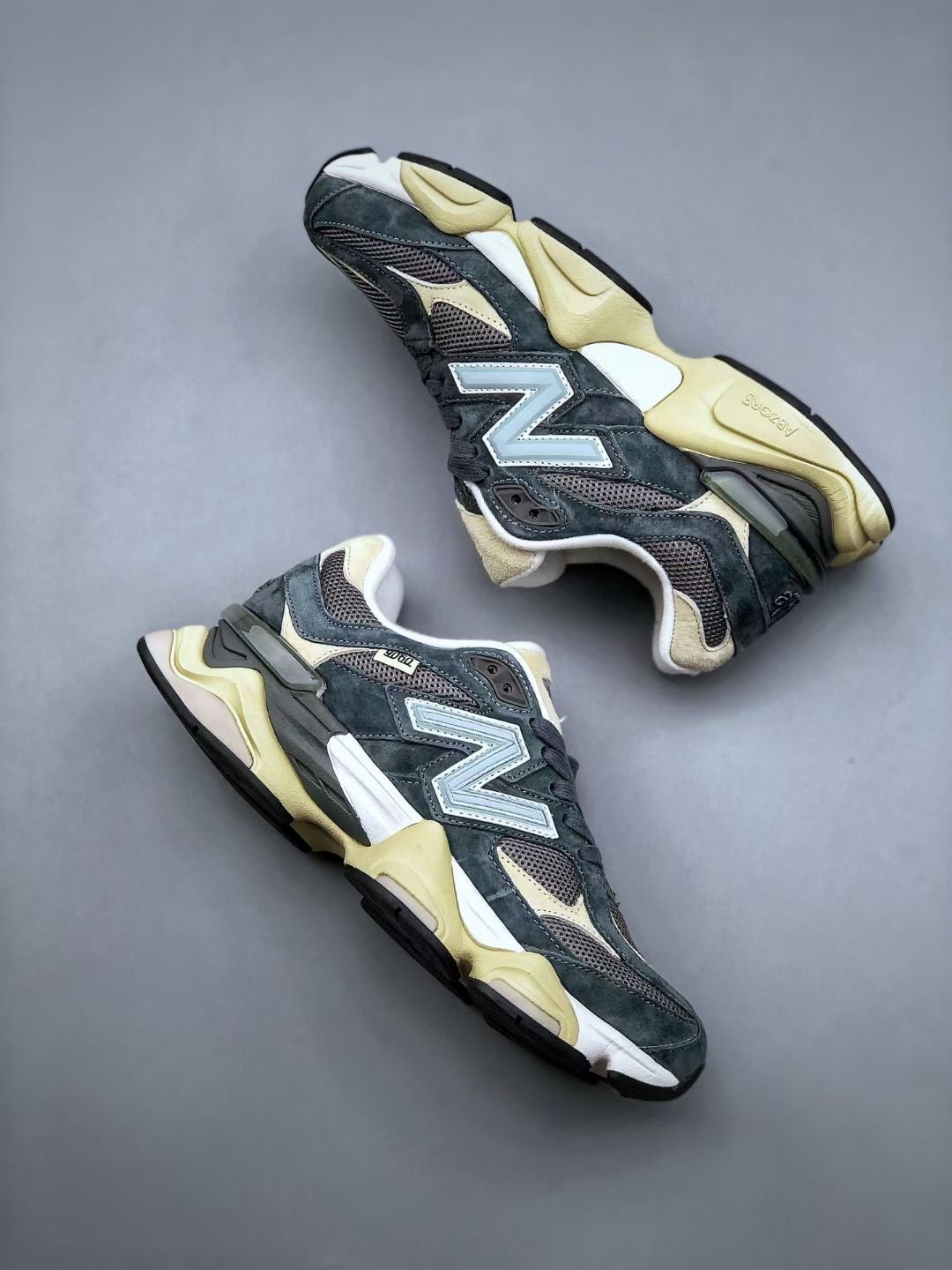 Les baskets New Balance allient style et confort. Leur design classique et leurs matériaux de haute qualité en font un choix idéal pour les amateurs de sneakers.pas cher. Le moins cher.