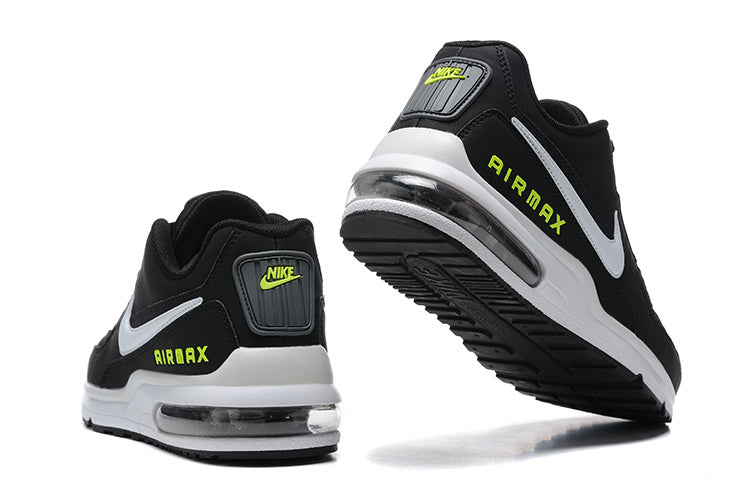 Avec les Nike Air Max LTD 3, la marque continue de repousser les limites, offrant des sneakers qui combinent confort, style et durabilité.