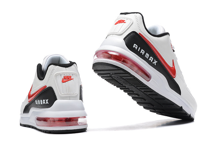 Avec les Nike Air Max LTD 3, la marque continue de repousser les limites, offrant des sneakers qui combinent confort, style et durabilité.