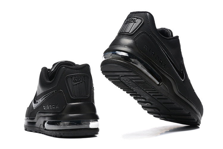 Avec les Nike Air Max LTD 3, la marque continue de repousser les limites, offrant des sneakers qui combinent confort, style et durabilité.