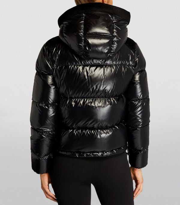 Deuxièmement :Adaptées aux conditions les plus rigoureuses, les doudounes Moncler Femme et les manteau Moncler Femme.