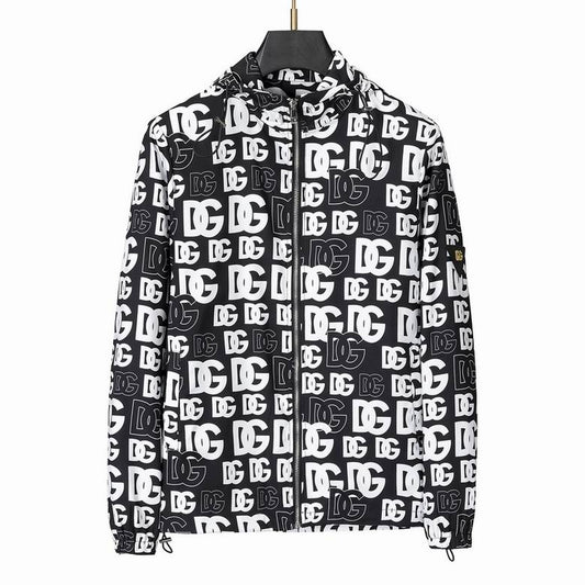 Profitez du mélange parfait de style et de fonctionnalité avec les vestes Dolce Gabbana, conçus pour ceux qui recherchent l'excellence en termes de confort et de performance.