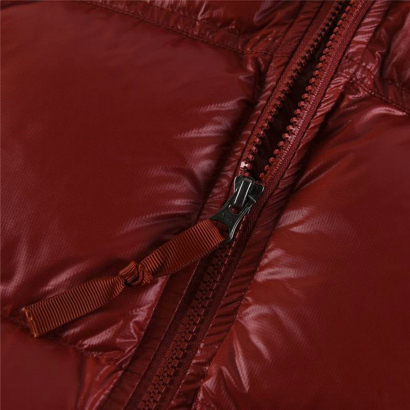 Les doudounes The North Face protection optimale contre le froid. Leur design moderne et leurs matériaux de haute qualité. Pas cher le moins cher.