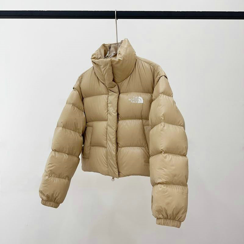 Les doudounes The North Face protection optimale contre le froid. Leur design moderne et leurs matériaux de haute qualité. Pas cher le moins cher.