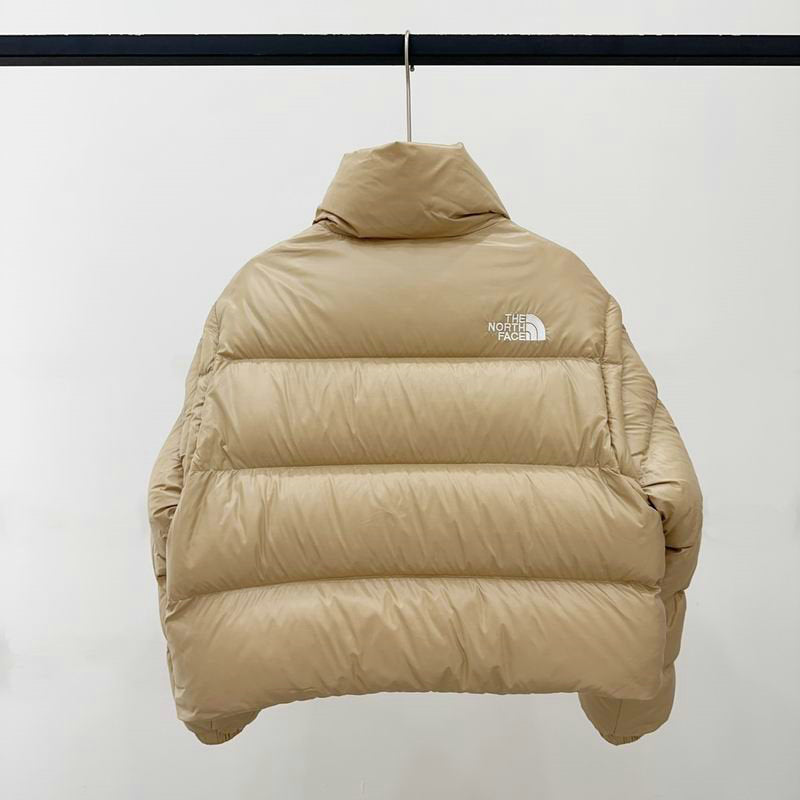 Les doudounes The North Face protection optimale contre le froid. Leur design moderne et leurs matériaux de haute qualité. Pas cher le moins cher.