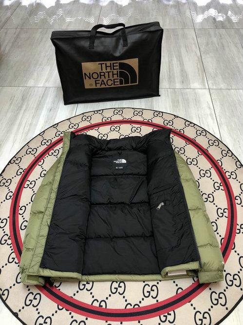 Les doudounes The North Face protection optimale contre le froid. Leur design moderne et leurs matériaux de haute qualité. Pas cher le moins cher.