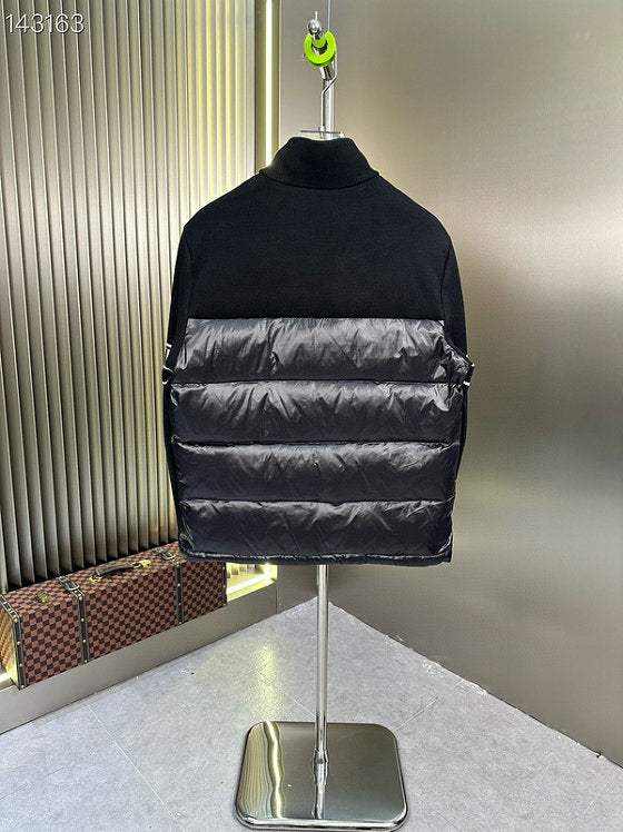 Les doudounes Moncler homme allient élégance et performance pour offrir une protection froid. Leur design sophistiqué et pas cher. Le moins cher.