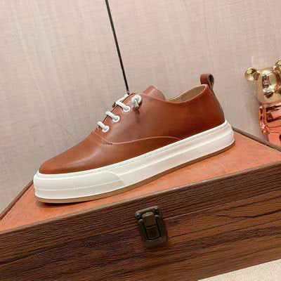 Les baskets sneakers Prada incarnent un style emblématique et un luxe italien.
leur design élégant.pas cher,le moins cher.