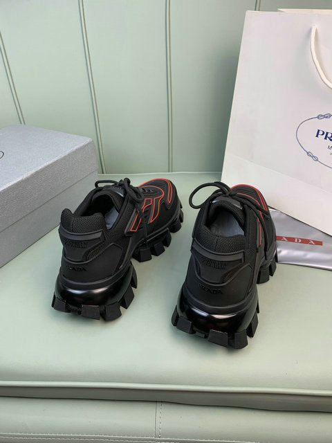 Les baskets sneakers Prada incarnent un style emblématique et un luxe italien.
leur design élégant.pas cher,le moins cher.