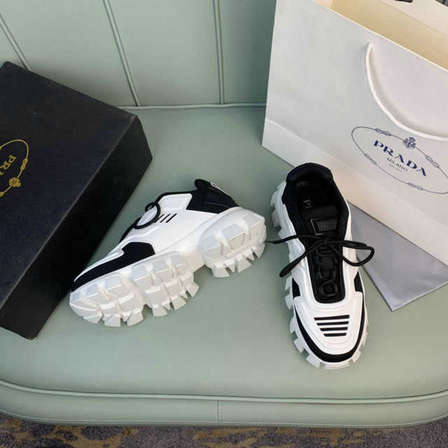 Les baskets sneakers Prada incarnent un style emblématique et un luxe italien.
leur design élégant.pas cher,le moins cher.