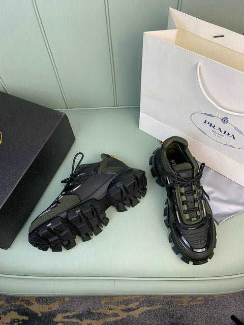 Les baskets sneakers Prada incarnent un style emblématique et un luxe italien.
leur design élégant.pas cher,le moins cher.