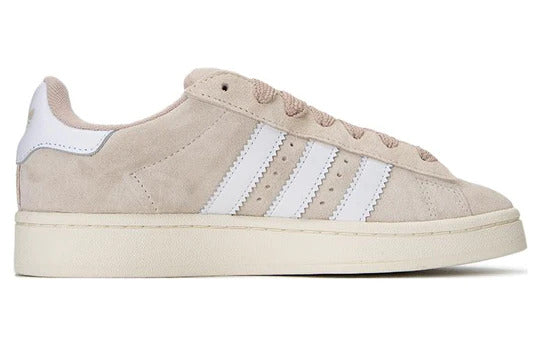 Les baskets Adidas Campus allient un style intemporel à un confort supérieur.
 design classique, pas cher. Le moins cher.