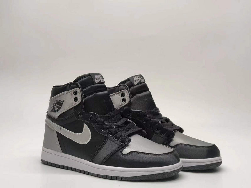 Les baskets Air Jordan 1 offrent un style iconique et une performance légendaire.
 leur design emblématique .pas cher. Le moins cher.