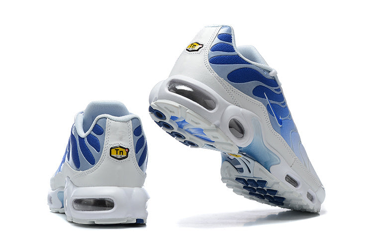 Les Baskets Nike Air Max Tn incarnent un style emblématique et une performance supérieure.
design distinctif. Pas cher. Le moins cher.