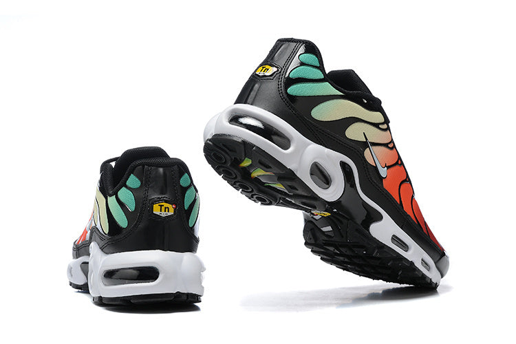 Les  Baskets Nike Air Max Tn incarnent un style emblématique et une performance supérieure. Pas cher. Le moin cher.
