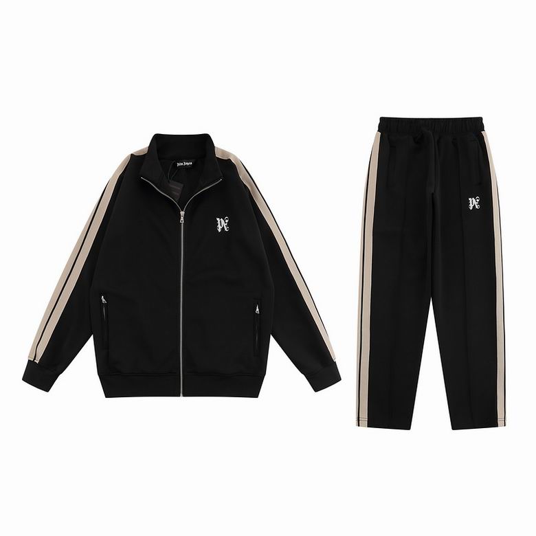 Les ensembles survêtement Palm Angels allient performance et style avec une touche urbaine unique. Pas cher. Le moins cher.